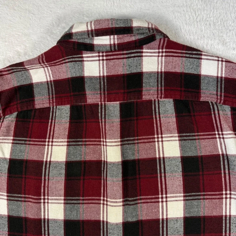 American Eagle Flannel Shirt Men L Red Plaid Button Down‎ Dual Button Pocket